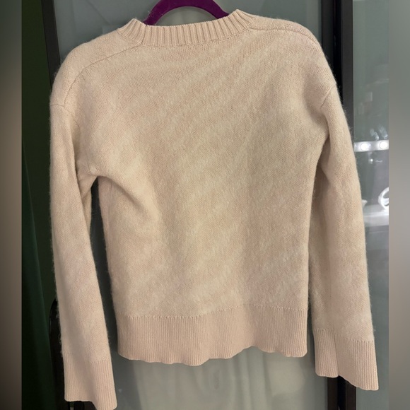 Everlane Soft Cream Crew Neck Sweater - Picture 4 of 4